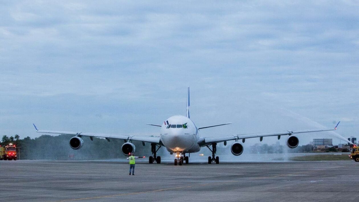 avião voos