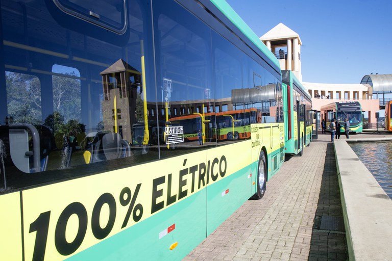 ônibus elétrico curitiba